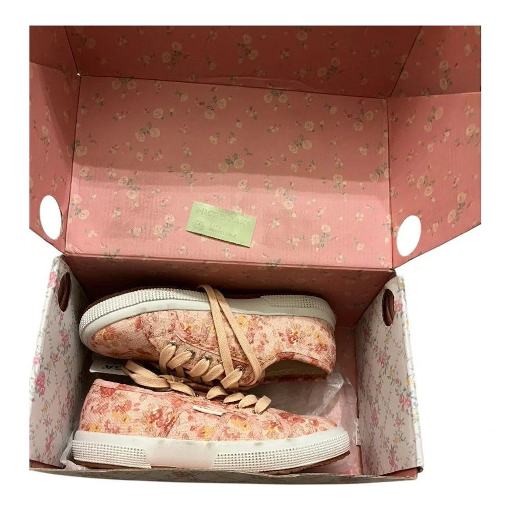 New‎ Superga x LoveShackFancy Kid's Classic Sneaker In Tokyo Pink Size 1